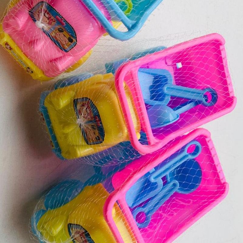 Beach toys truck, Hobbies & Toys, Toys & Games on Carousell