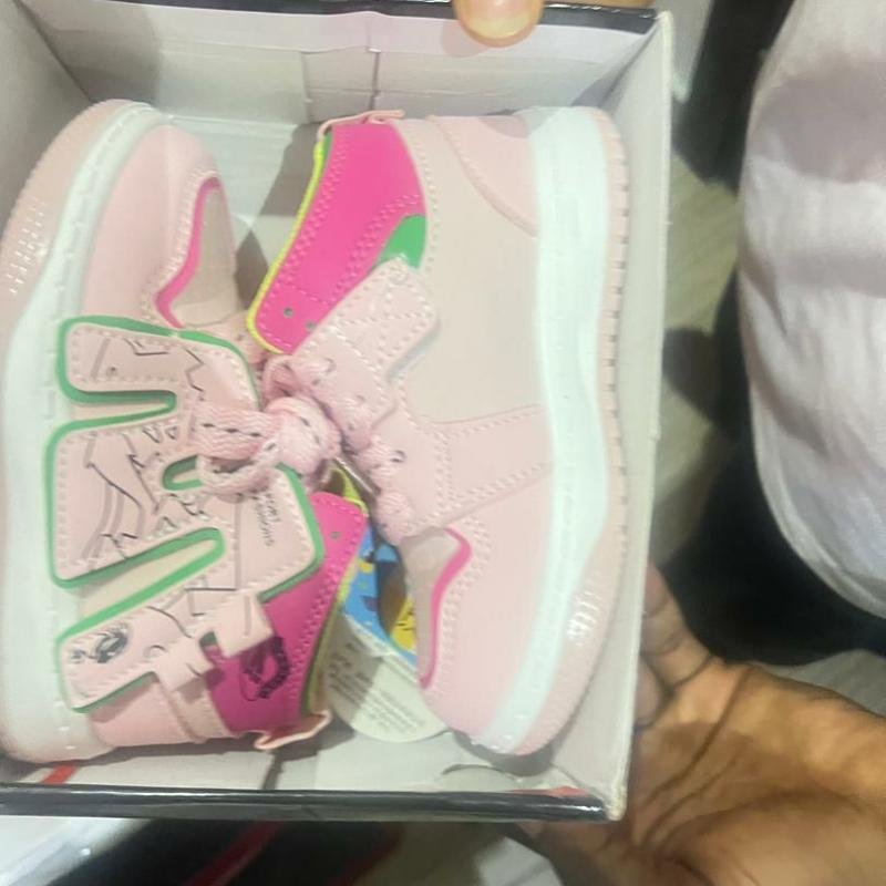 Girl Sneakers