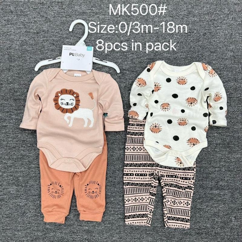 8-piece baby clothing in sizes 0/3m - 18m
